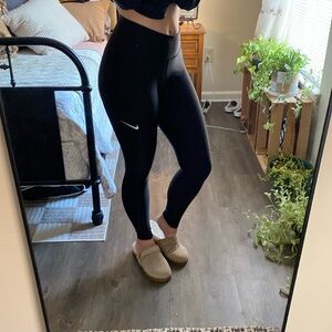 Nike Dri-Fit Black Full Length High Waisted Leggings — Women’s S